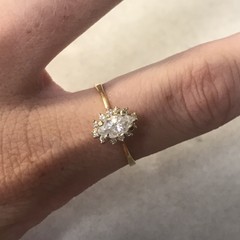 19k Yellow Gold 56pt Marquise Diamond Ring (C72)