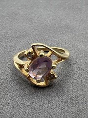 Vintage 14kt HGE Lind Ring Size 6 Yellow Gold Lavender Color Stone 2 Faux Diam