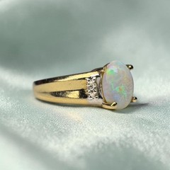 VINTAGE 10K Gold Natural Australian White Opal Diamond Ring Size 7 Rainbow Opal