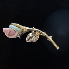 Vintage Pink Rose Brooch/ Pin. Gold-tone