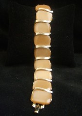 Vintage Lisner Thermoset Lucite Cafe Au Lait Bracelet 7 1/4 Inch by 7/8 Inch