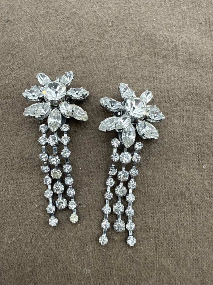 Vintage Clear Layered Rhinestone Dangle Drop Clip on Earrings Flowers