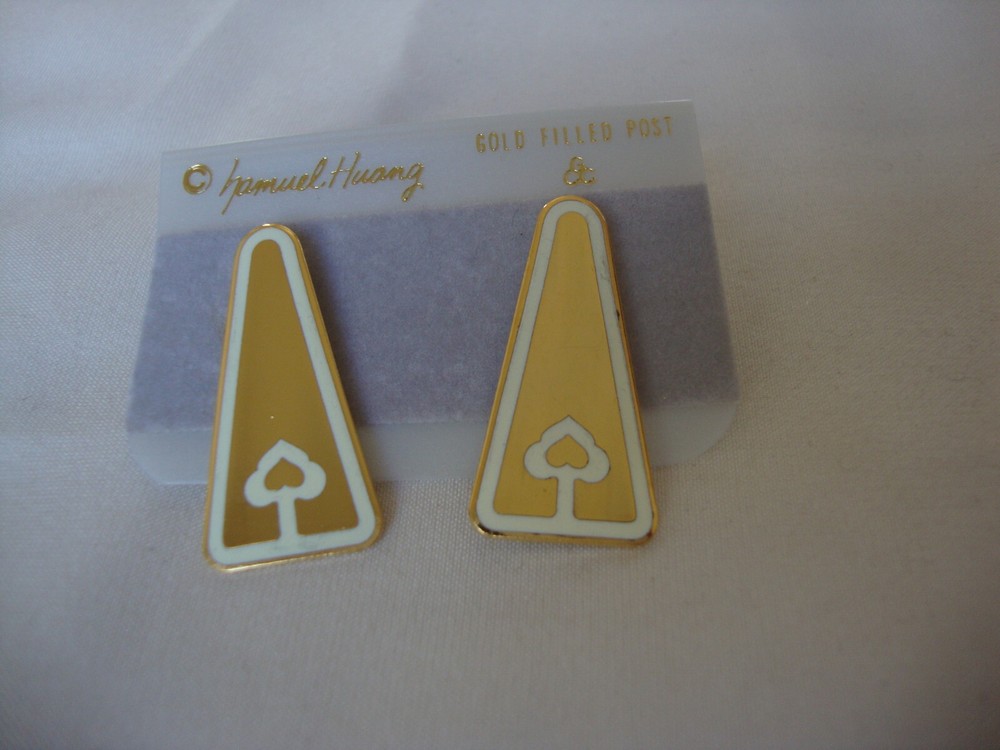 VINTAGE 1970s SAMUEL HUANG DESIGNER CLOISONNE RETRO MOD WHITE STUD EARRINGS
