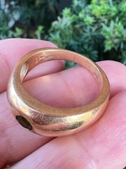 VINTAGE 14K GOLD FLUSH SET GREEN TOURMALINE GYPSY RING VERY HEAVY CHUNKY UNISEX