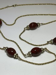 VINTAGE HENKEL GROSSE GERMANY LONG GOLD TONE NECKLACE RED BEAD CRYSTAL 38” 1970’