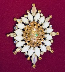 JULIANA DeLizza Elster Stippled Easter Egg & Rhinestone Brooch Vintage Jewelry