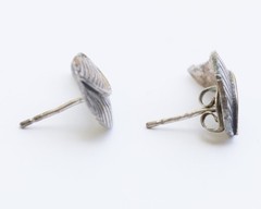 Vintage Sterling Silver Leaf Feather Earrings 1/2″ Post Back Pierced Ears 2.1g