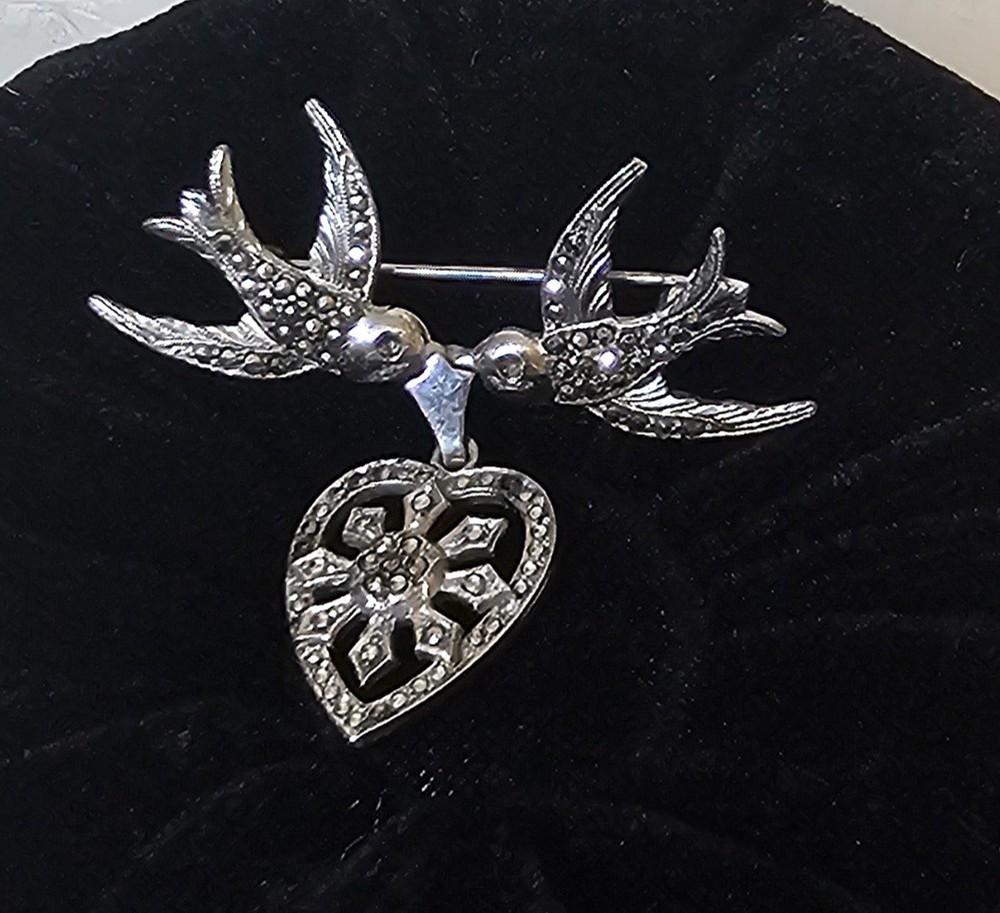 Sterling SILVER & Marcasite Love Birds Brooch w/ Dangle Heart