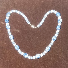 Vintage Blue White Porcelain Ceramic Beaded Necklace Chinoiserie Floral Barrel