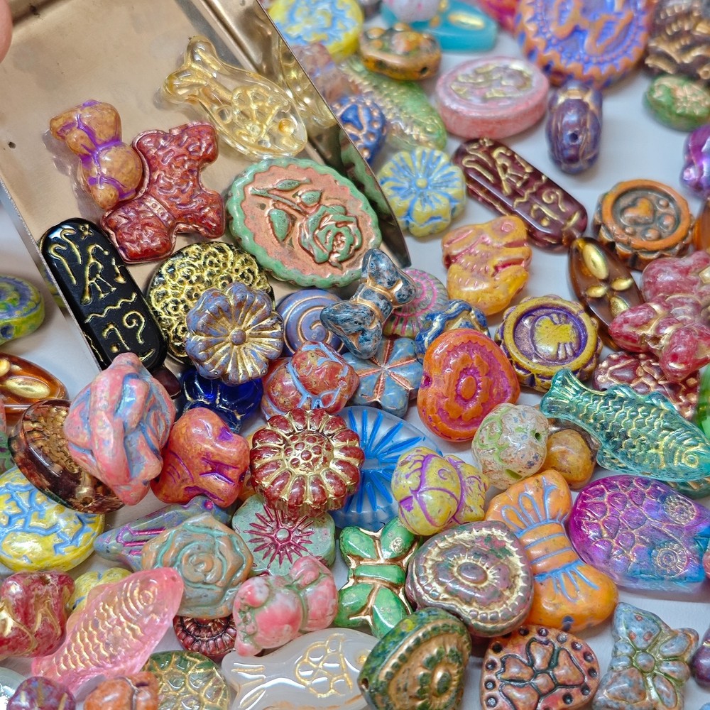Vintage Now Bulk Jewelry bead Lot 3.5OZ ALL Brand New Untested 200+Mix and Match