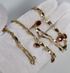 Vintage Open Bezel Red Crystal Flapper Necklace Gold Tone Metal 52″ Long