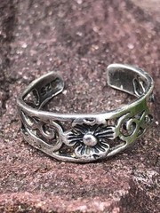 .925 Sterling Silver Stamped Flower Pinky/Toe Ring – Vintage Estate 6.9 Ct
