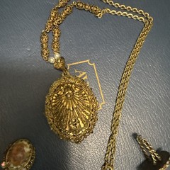 Vintage West Germany Fragonard Porcelain Cameo Necklace Set