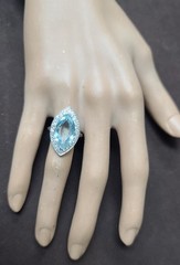 Vintage Platinum Engagement Ring 5.50ct.Natural Sky Blue Marquise Aquamarine