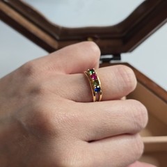 Vintage MOTHERS Ring Sample RUBY , SAPPHIRE, EMERALD & PERIDOT stones Size 6