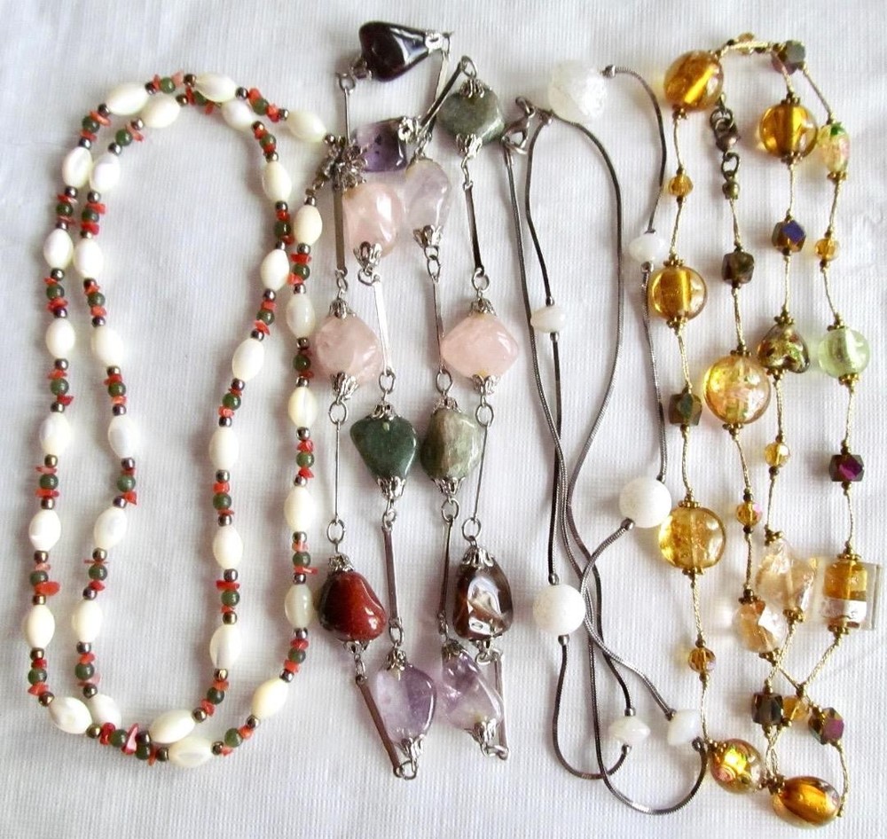Lot of 4 Vintage 30” Bead & Chain Fashion Necklaces Various colors #32-12