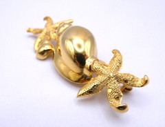 Vintage Casual Corner Starfish & Shell Goldtone Brooch 3″