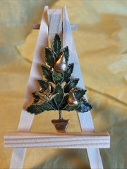 Vintage Rare Signed Original By Robert Christmas Tree Brooch-Green Ivy Branches