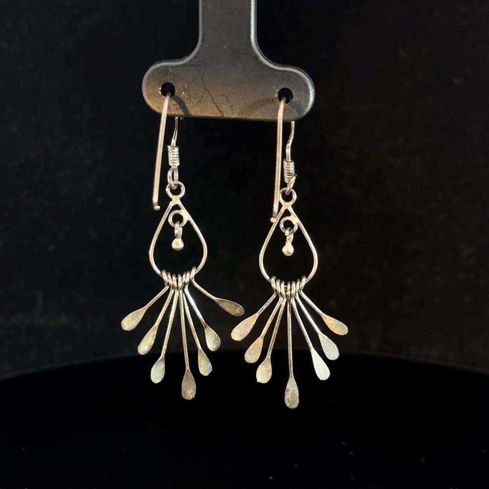 Tear Drop Dangle Silver Earrings .925 Sterling Silver 1.3g (KS1017326)