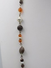 B858-VINTAGE NECKLACE~EARTHY COLORS~34″~LIGHT WEIGHT~BEADED~NO CLASP