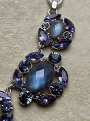 Vintage Lavender Periwinkle Acrylic & Rhinestone Statement Necklace 17”