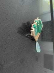 Vtg Marvella Oriental Hand Fan Brooch Faux Jade Green Glass Gold Tone 1960s S85