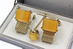 Swank Designer Signed Yellow Thermoset Gold Plate Mesh Cufflinks Tie Tac Set