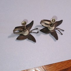 Vintage Butterfly Abalone Shell Screw Back Earrings Silver Green Blue