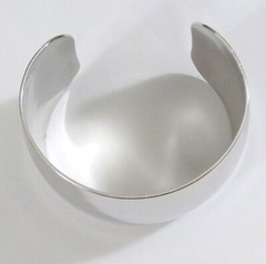 Vtg Runway High Gleam Silver Rhodium MONET 2″ Wide Chic Cuff Bracelet 80s EXC