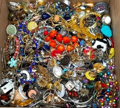 20 BIG POUNDS LBS Jewelry Lot Vintage Mod Junk Craft & Good Resell Tangled In