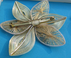 VTG Princess Jewelry Gold Tone Brooch and Earrings Set Germany Spun Wire