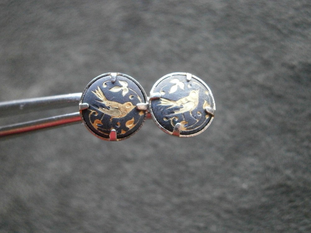 Damascene Bird Round Earrings Vintage Stud Post Earrings 9 mm Diameter ~ 1.8g