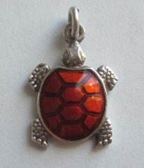 11/16in VINTAGE STERLING SILVER RED ENAMEL SEA TURTLE ANIMAL CHARM