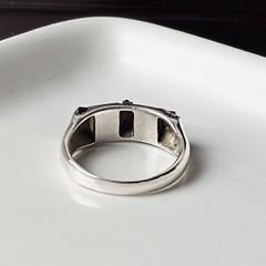 Vintage 925 Sterling Silver Onyx Mother of Pearl Marcasite Ring Size 6.5 – 3.1 g