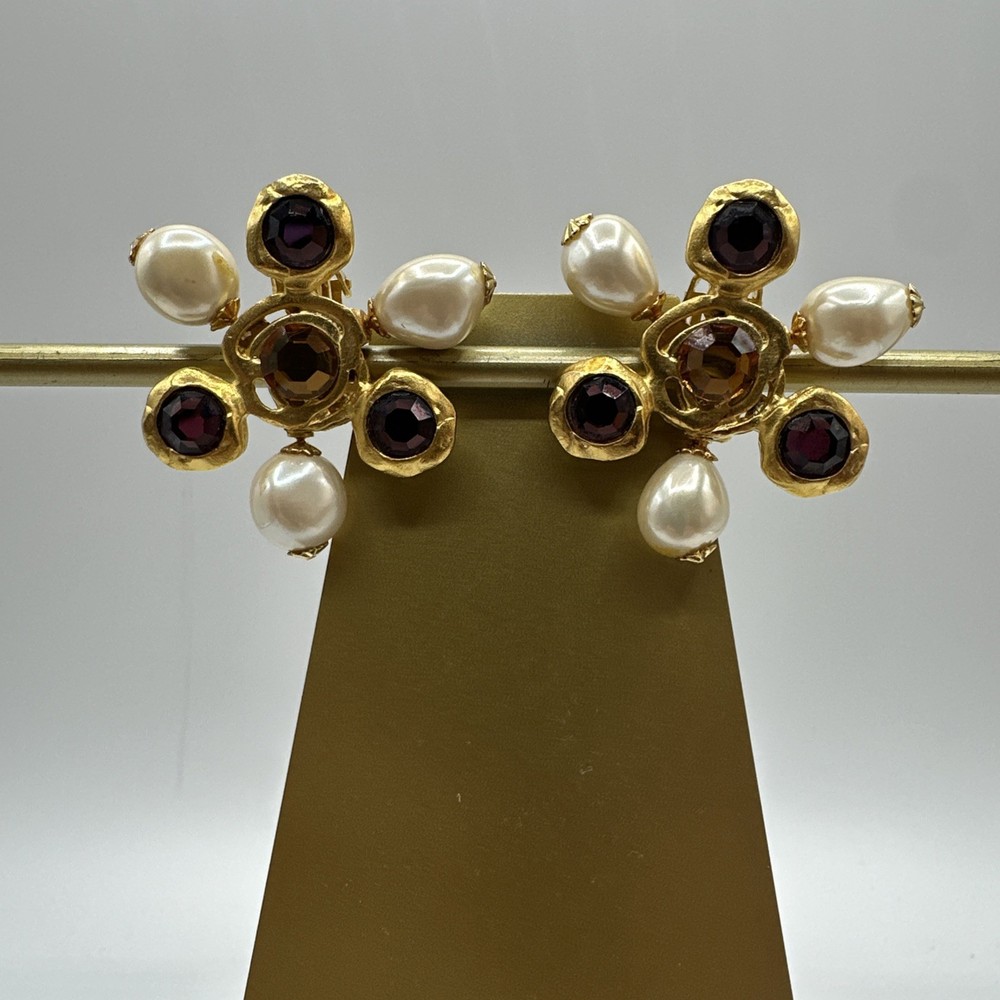 CRAFT vintage flower shape crystal and faux pearls clip on earrings. See pics.