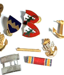 Vintage Mixed Lot of Various US Military Pins and Badges 17 Pieces