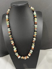 Vintage Natural Stone Chips Necklace Barrel Closure 22” Beaded Graduating Chips