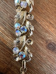 Vintage Lisner Aurora Borealis Necklace 16” Gold Tone Choker 1960s READ