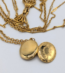 Vintage Gold Tone Multi Chain Locket Necklace Layered MCM Photo Pendant 24″