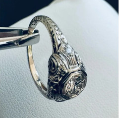 Vintage 18K White Gold Art Deco Diamond Ring size 6 ornate milgrain