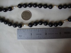 VINTAGE 1970s ‘BEAD MEDLEY’ RICE PEARL BLACK ONYX 30″ ENDLESS BEAD NECKLACE