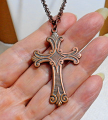 Large Vintage Solid Copper Cross / Crucifix Pendant & 22″ Curb Link Chain 12.6 g