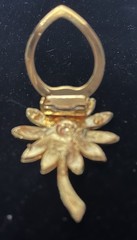 Vintage Gold Tone/Rhinestone Daisy Flower Scarf Ring Clip