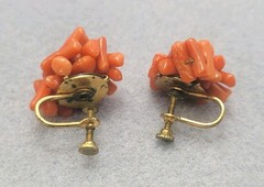 Vintage Red Coral Bead Necklace And Matching Clip Earrings , 17in.