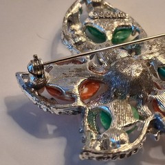 Vtg 1968 UV Glow SARAH COVENTRY Fantasy Brooch Silver Leaf Multicolor 3″ x 2.25″
