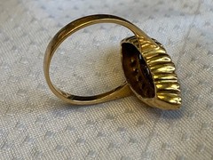 Vtg 18K Yellow Gold Ring 5.2g Fine Jewelry Size 7.75 Band Garnet Color *READ*