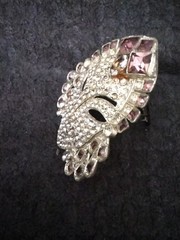 ASIAN PRINCESS FUR PIN PRECIOUS METAL VINTAGE MAZER WALLER CLASP