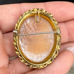 Vintage Cameo Brooch Carved Gold Tone Pendant Bale