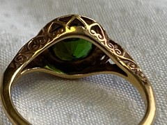 Vtg 14K Yellow Gold Ring 2.9g Fine Jewelry Size 6.25 Band Emerald Color Stone