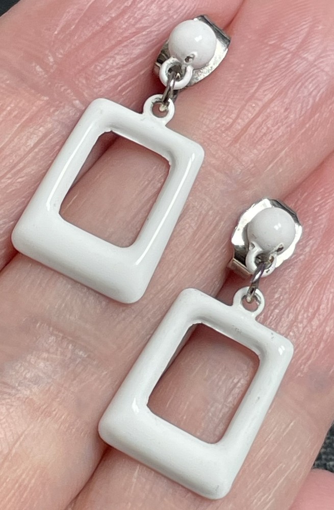 Vintage Small White Enameled Metal Dangle Earrings